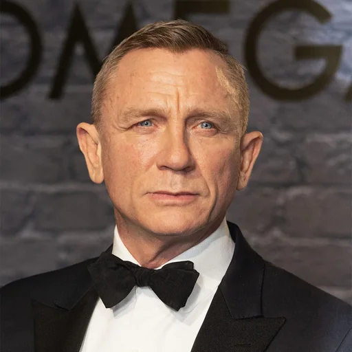 Daniel Craig
